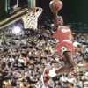i85Jordan_backward_dunk.jpg (3117 ֽ)